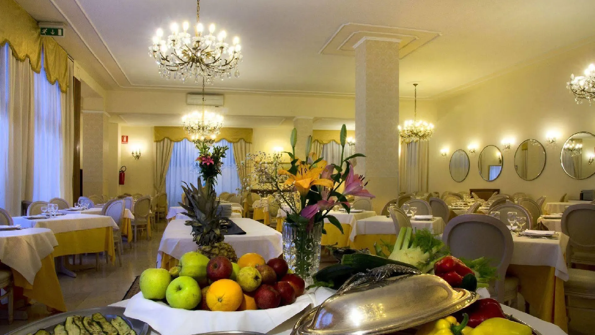Hotel Alexander Palme Chianciano Terme 4*,